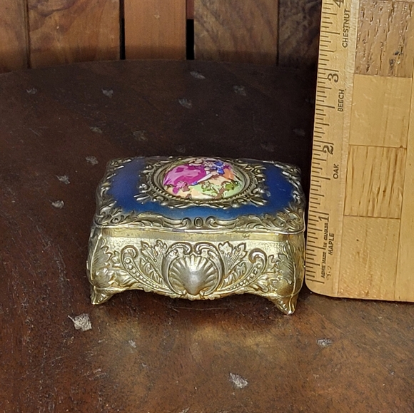 Vintage Ornate Jewelry Box with Blue and Gold Accents - Picture 5 of 17